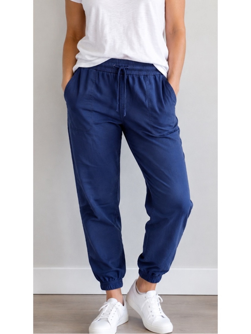 GAP blue jogger style casual pants